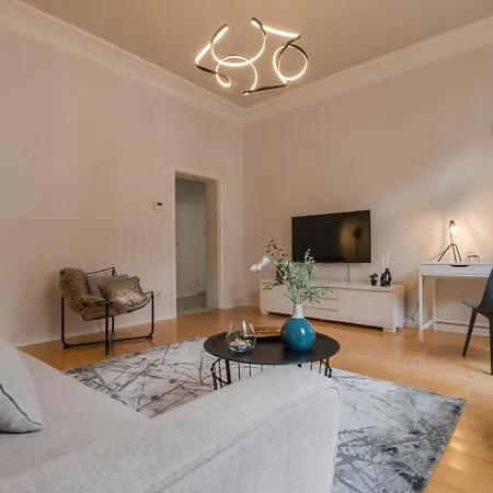 Business Aparthotel